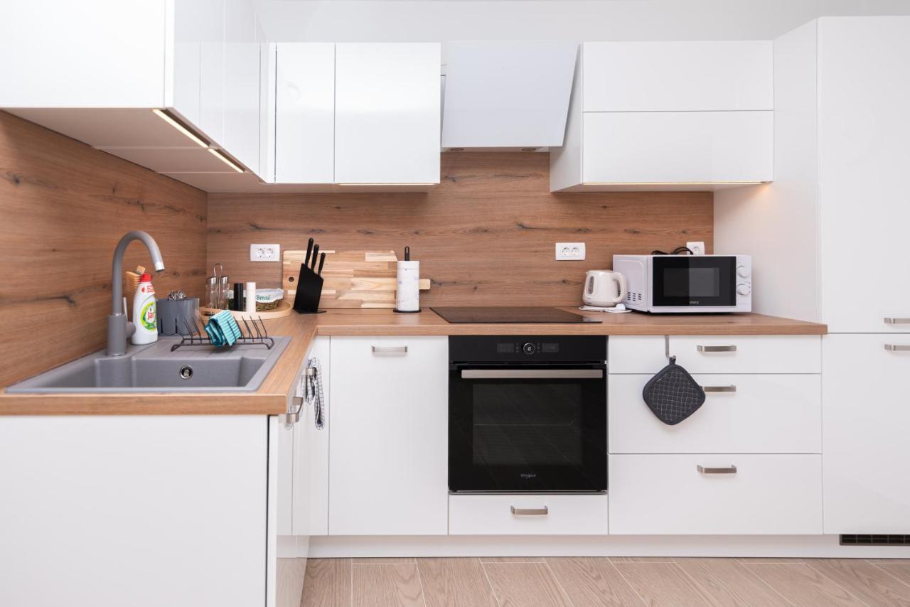 Apartment Emmi Omis Luaran gambar